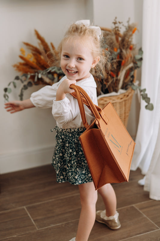 House of Murray Bag, Felt Tote Bag, Cream Tote Bag, Chestnut Brown Bag, Mini Tote Bag, Gift Bag, Reusable Gift Bag, Sustainable Packaging, Luxury Tote, Homeware Gift Bag, Shopping Bag, House of Murray Gift, Custom Tote Bag, Eco-Friendly Bag, Branded Tote, Mediterranean Style, Signature Bag, Orihuela Costa Studio, Add-On Gift Bag, Home Decor Gift Wrap