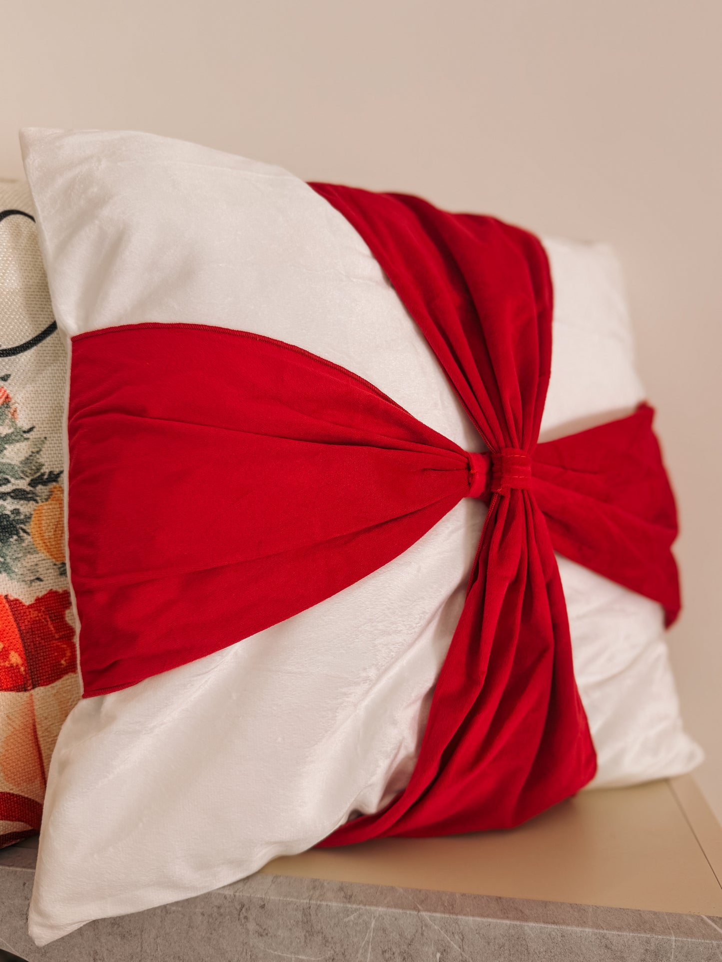 Red Velvet Gift Wrap Cushion – 45 x 45 cm
