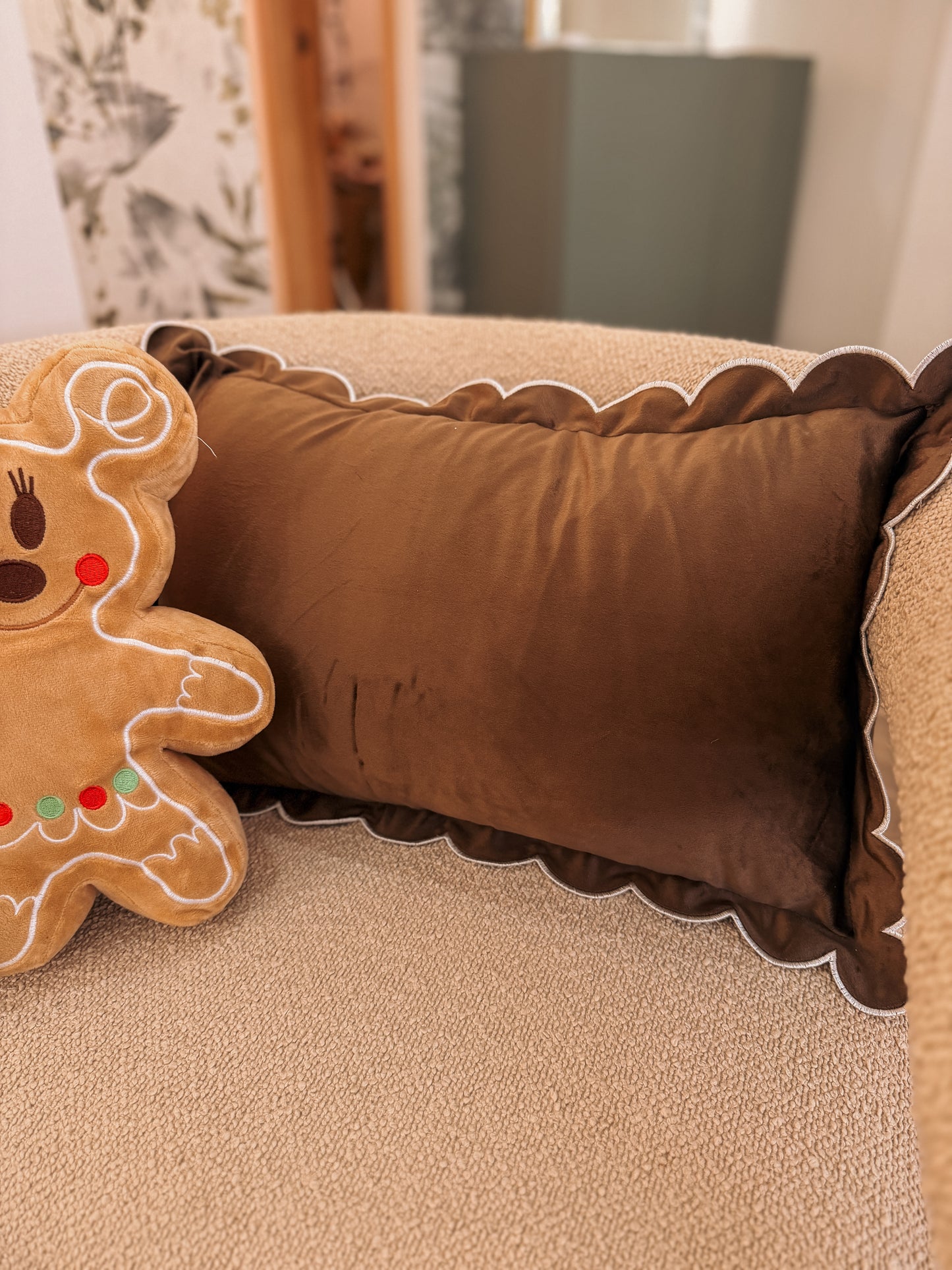 Brown Velvet Scallop Cushion – 30 x 50 cm