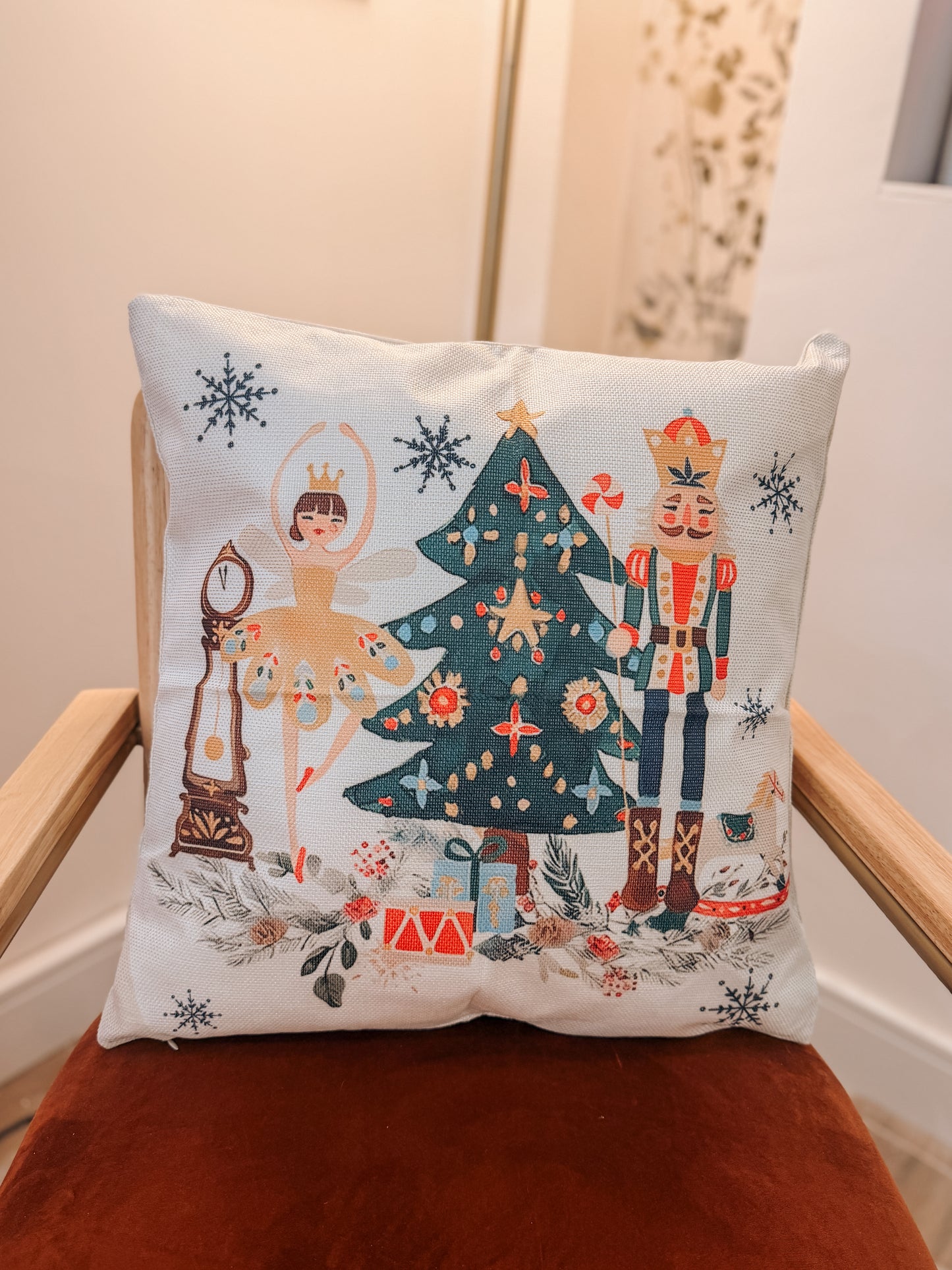 Nutcracker Ballet Cushion – 45 x 45 cm
