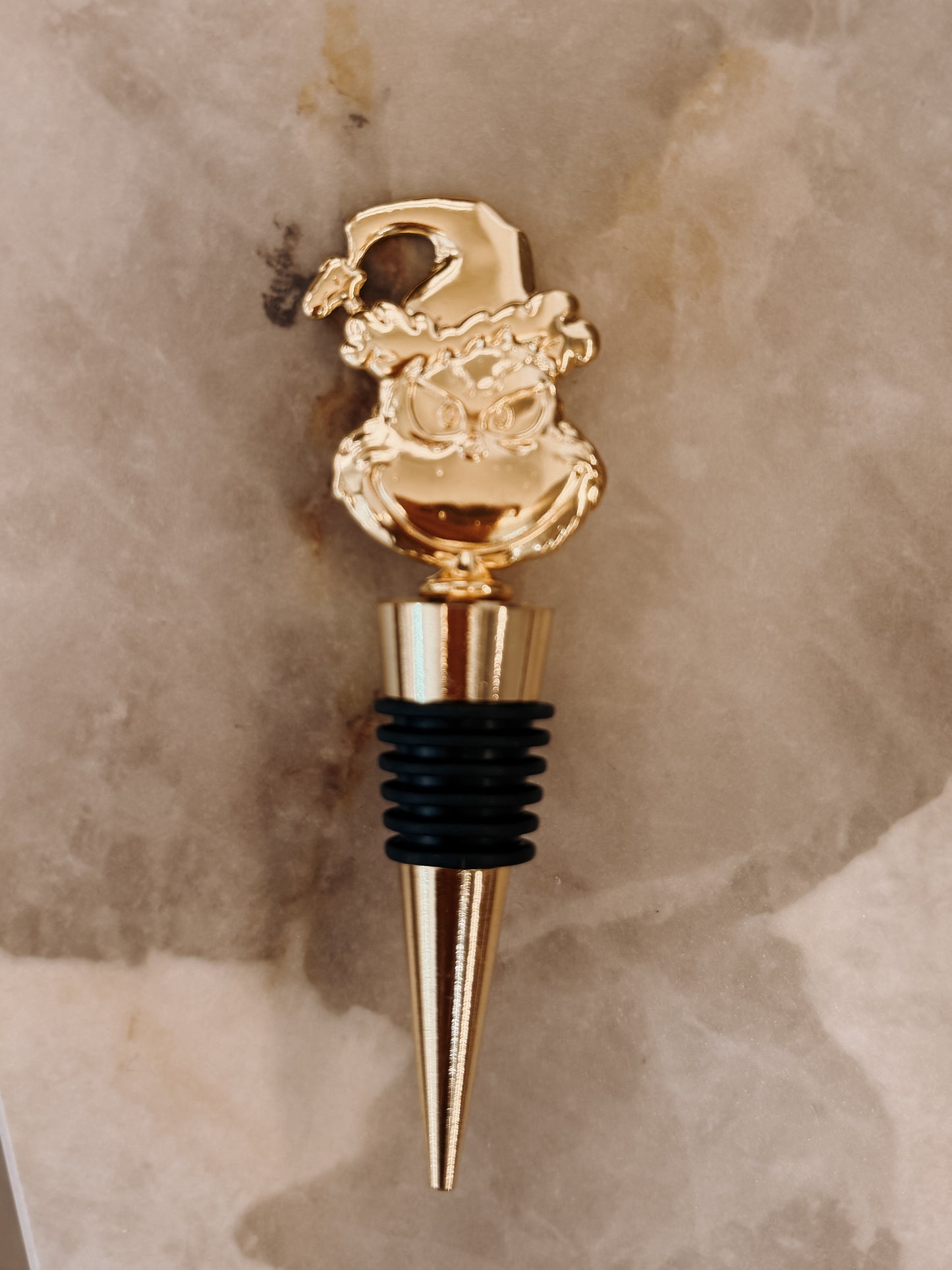 : Gold Grinch Bottle Stopper