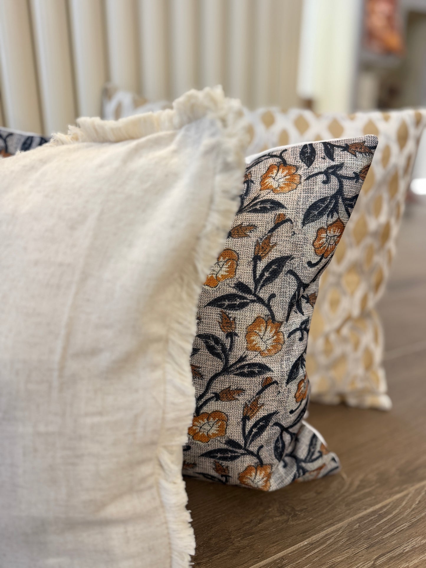 Cream Frayed Edge Cushion – 45 x 45 cm