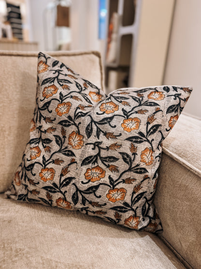 ✨ Floral vintage Cushion 45 × 45 cm – Includes Inner