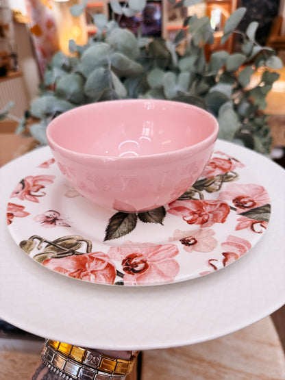 Blush Orchid Set, Blush Dinnerware, Ceramic Plates, Blush Pink Bowls, Butterfly Plates, Elegant Tableware, Romantic Dinnerware, House of Murray Dining, Stoneware Set, Dinner Set Spain, Giftable Tableware, Ivory Plates, Seasonal Tableware, Feminine Table Styling, Signature House of Murray
